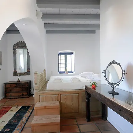 Sfendoni House *