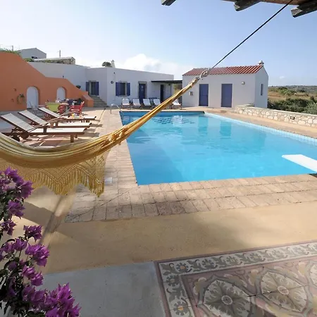 Holiday home Sfendoni House